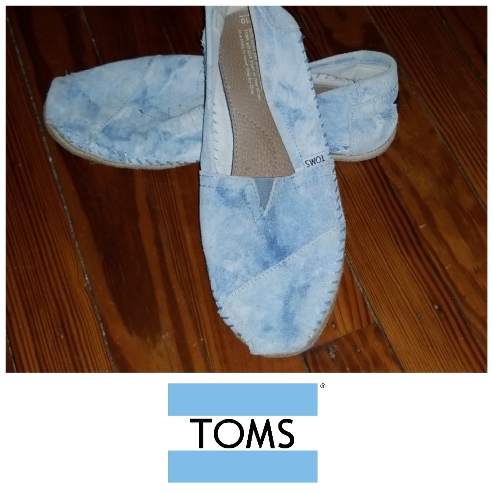 TOMS tie dye shoes 👟